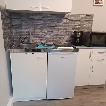 Apartment "Kleine Bleibe" 피르나 외부 사진